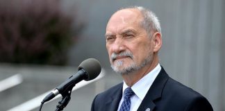 Macierewicz2.jpeg
