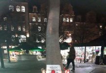 Wrocław: Zapalili znicze pod siedzibą „Gazety Wyborczej” i dostali wezwanie na Policje wrc1.jpg
