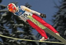 Stoch zajmuje czwarte miejsce w wypaczonym konkursie i traci lidera