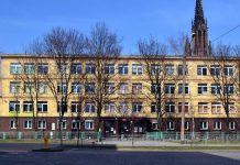 Rodzice z SP 107 obawiają się o przyszłość swoich dzieci