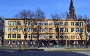 MEN PRZEDSTAWI PROPOZYCJĘ PODWYŻEK DLA NAUCZYCIELI
