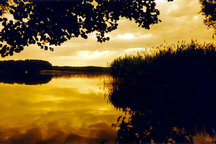 800px-Slawa_jezioro_01