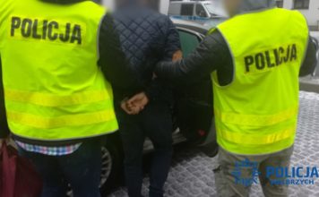 Białystok: Szedł drogą z pistoletem maszynowym. Był pijany i…